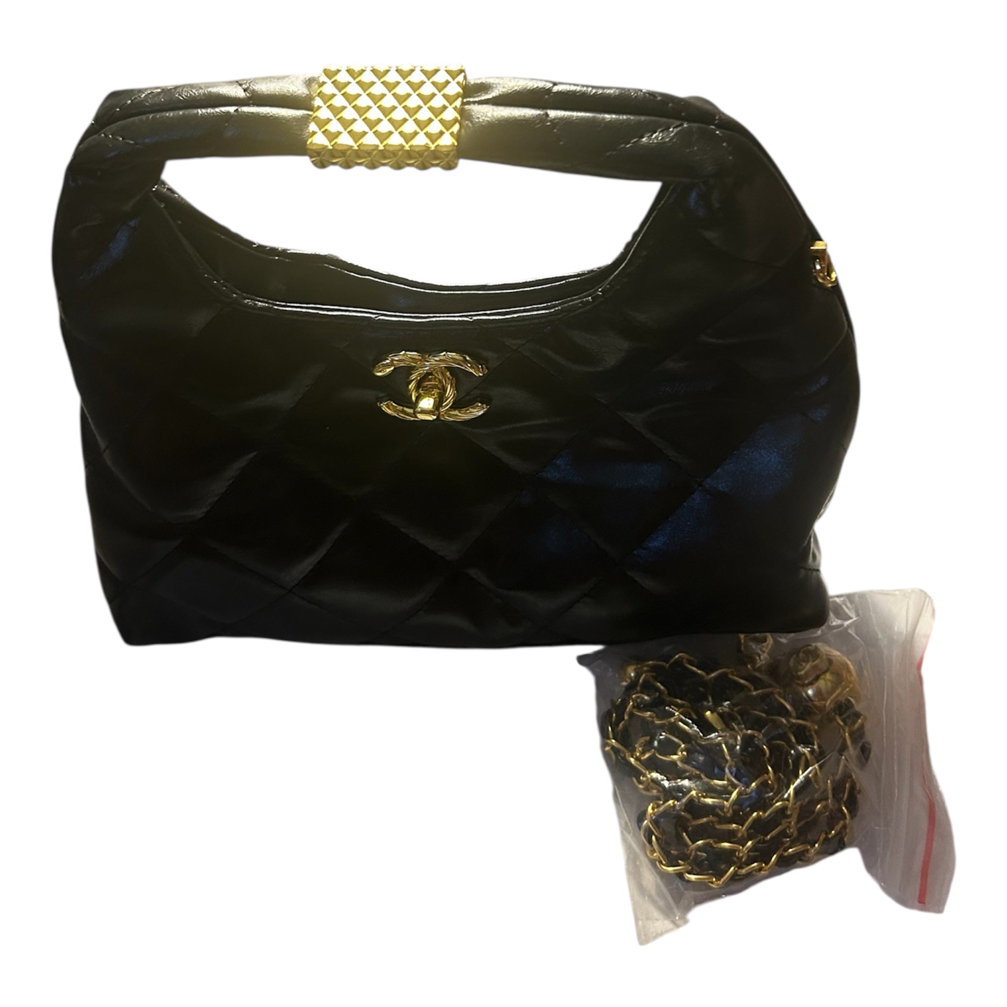 Black Quilted Designer Style Handbag – Gold Chain – Fashion Shoulder Bag